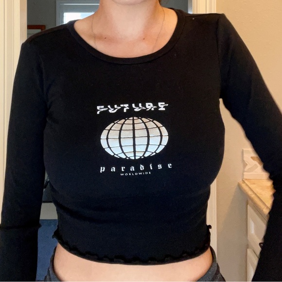 Garage Tops - Garage Black Crop Graphic Long-sleeve Shirt